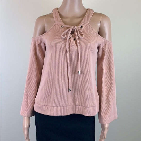 J.O.A. Pale blush lace-up cold shoulder top - Picture 5 of 8